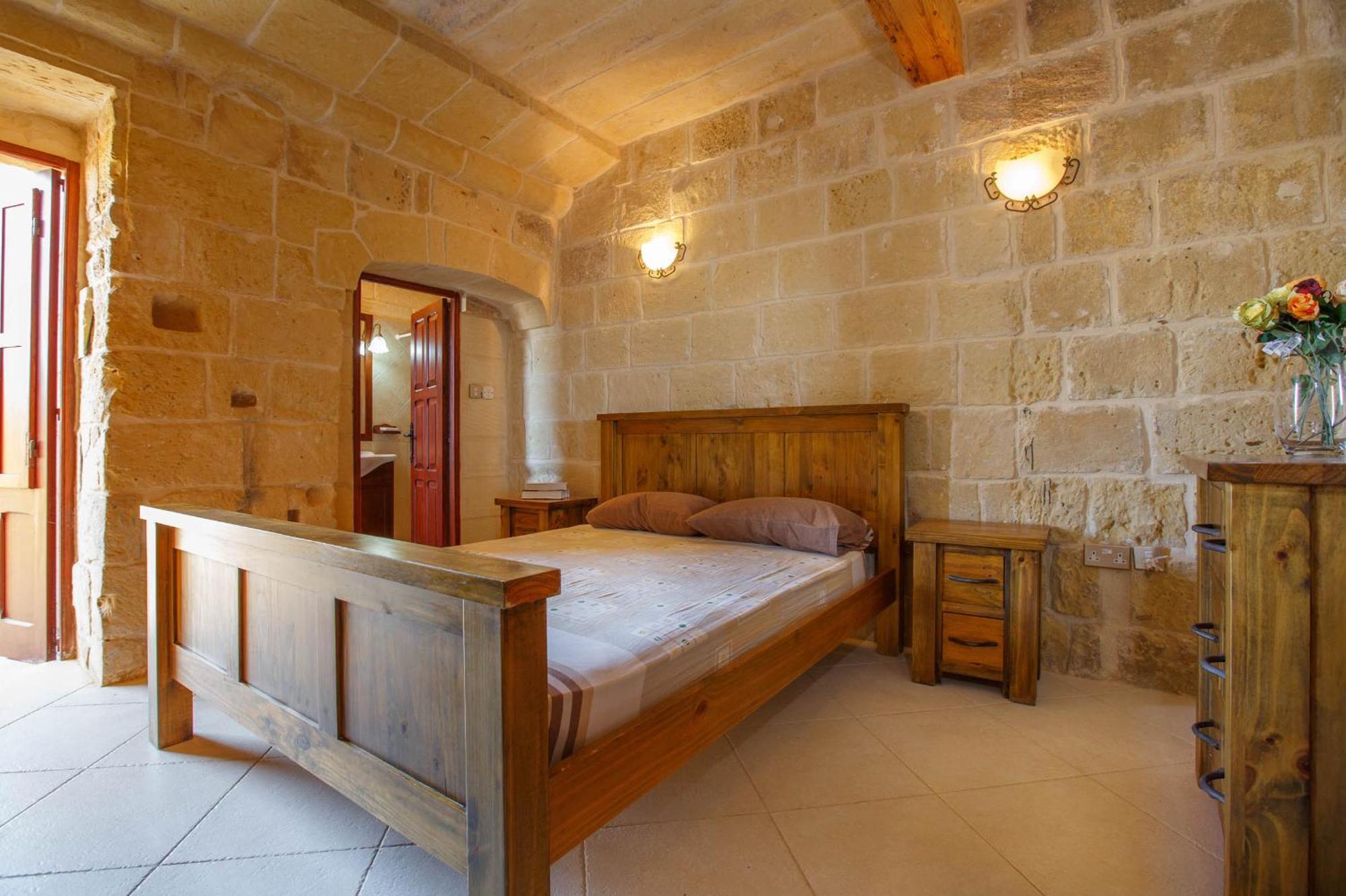 5 Bedroom With Private Pool